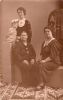 Adriana Elizabeth van Kalken, Johanna Adriana van den Heuvel en Adriana Hendrika de Bree met kind.jpg Adriana Elizabeth van Kalken, Johanna Adriana van den Heuvel en Adriana Hendrika de Bree met kind.jpg