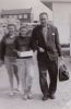 Adriana Elizabeth van den Heuvel, Constance Josina Maagdenburg en Cornelis Hendricus Johannes Maagdenburg in 1963 Adriana Elizabeth van den Heuvel, Constance Josina Maagdenburg en Cornelis Hendricus Johannes Maagdenburg in 1963